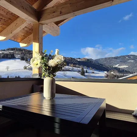 Almchalet Alpenglueck *