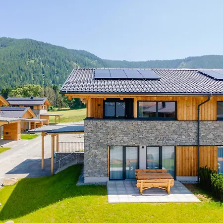 Semesterbostad Almchalet Alpenglueck *