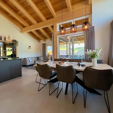 Almchalet Alpenglueck Tatil Evi *