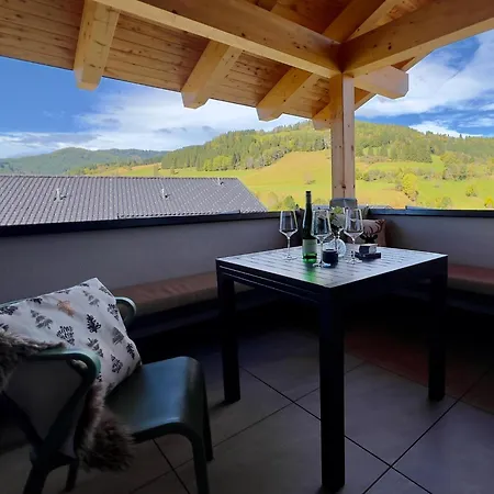 Almchalet Alpenglueck * ザンクト・ランブレヒット