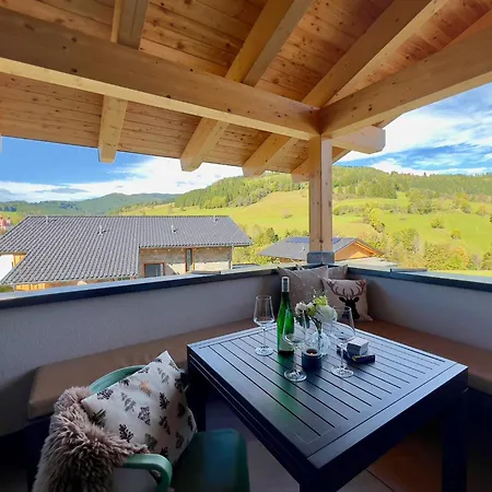 Almchalet Alpenglueck Semesterbostad