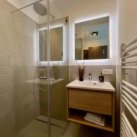 別荘 Almchalet Alpenglueck