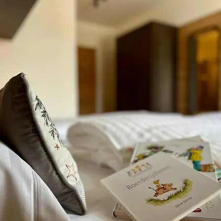 Almchalet Alpenglueck *