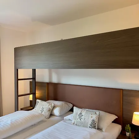 Semesterbostad Almchalet Alpenglueck