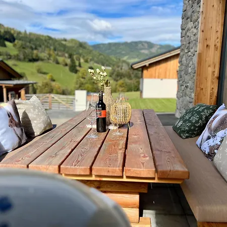 Almchalet Alpenglueck *